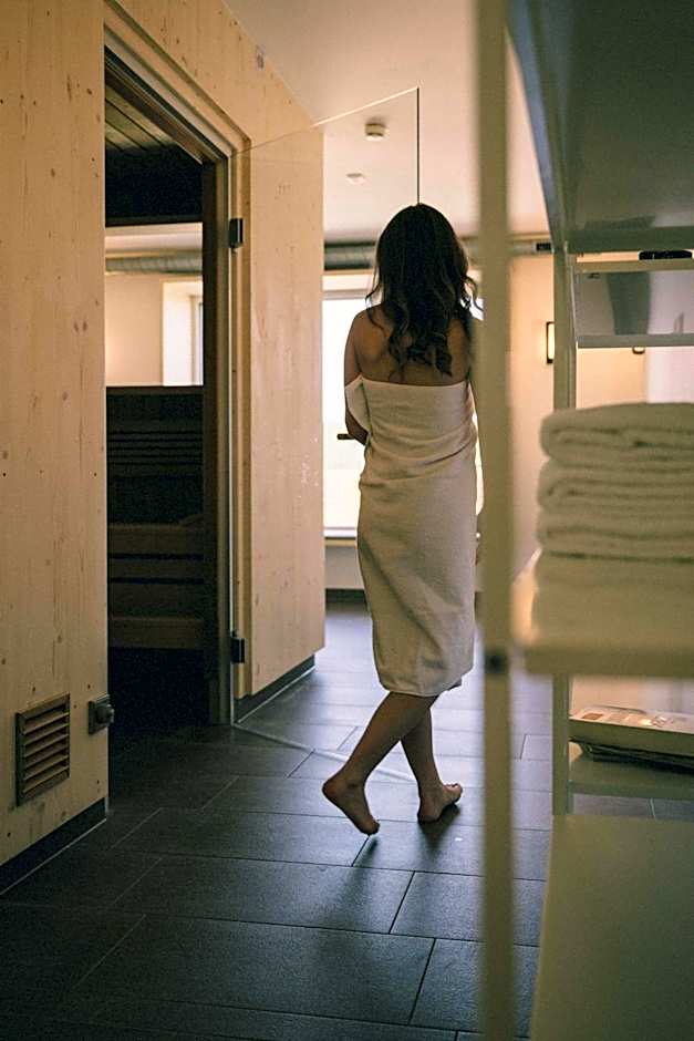 Karlingerhaus Hotel Hostel Home