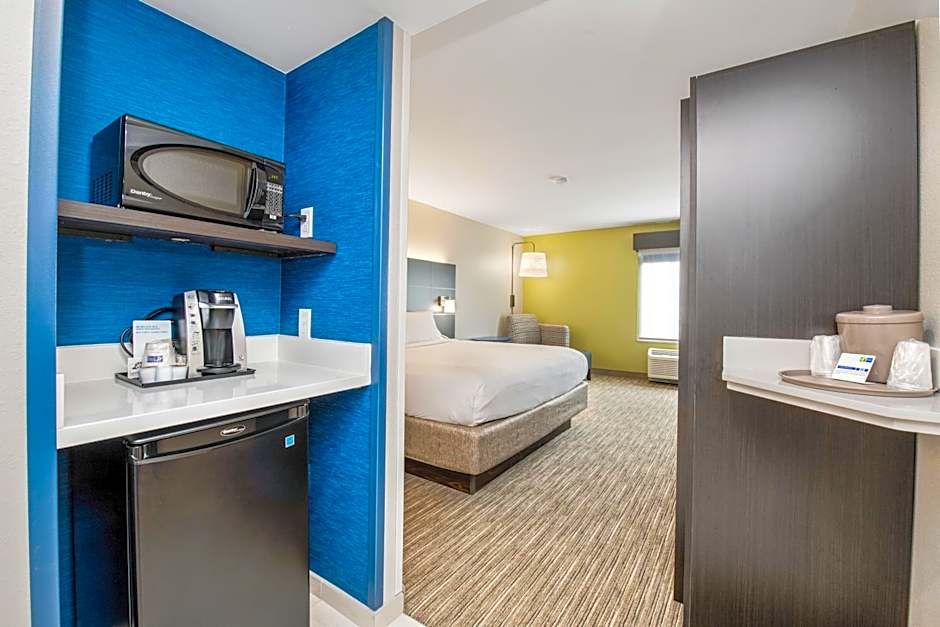 Holiday Inn Express - Delafield By IHG