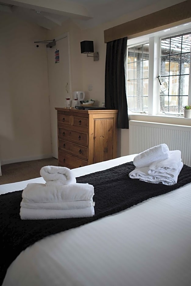 Village House Coaching Inn