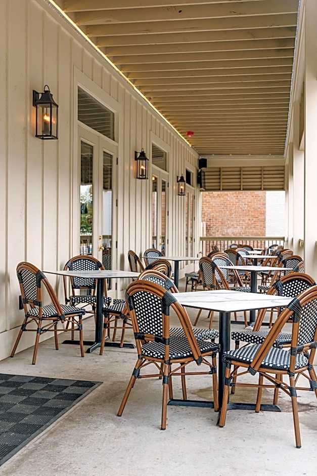 Hotel Whiskey in Pascagoula