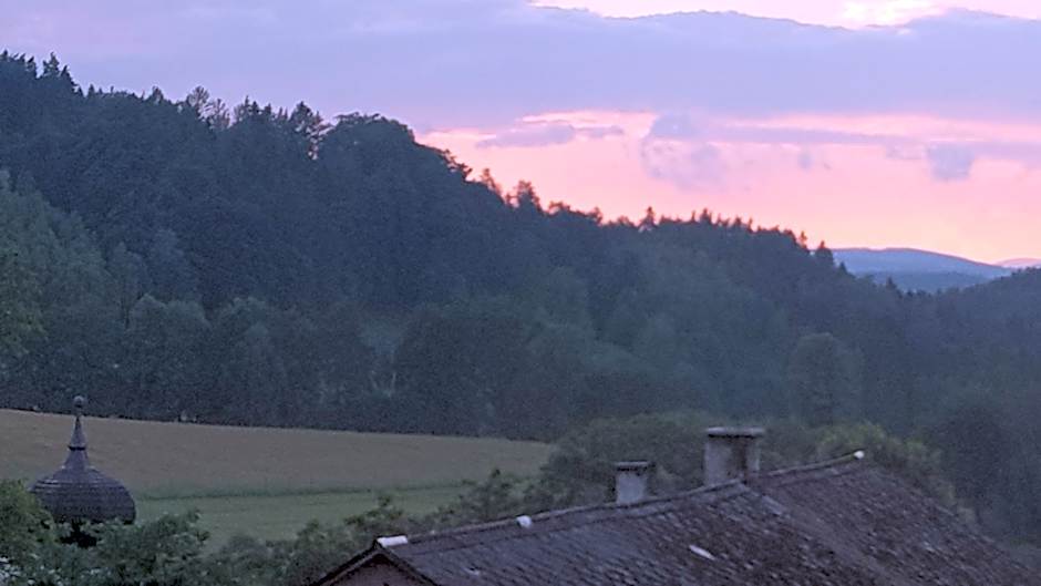 Pokoje Gościnne Art- Dworek