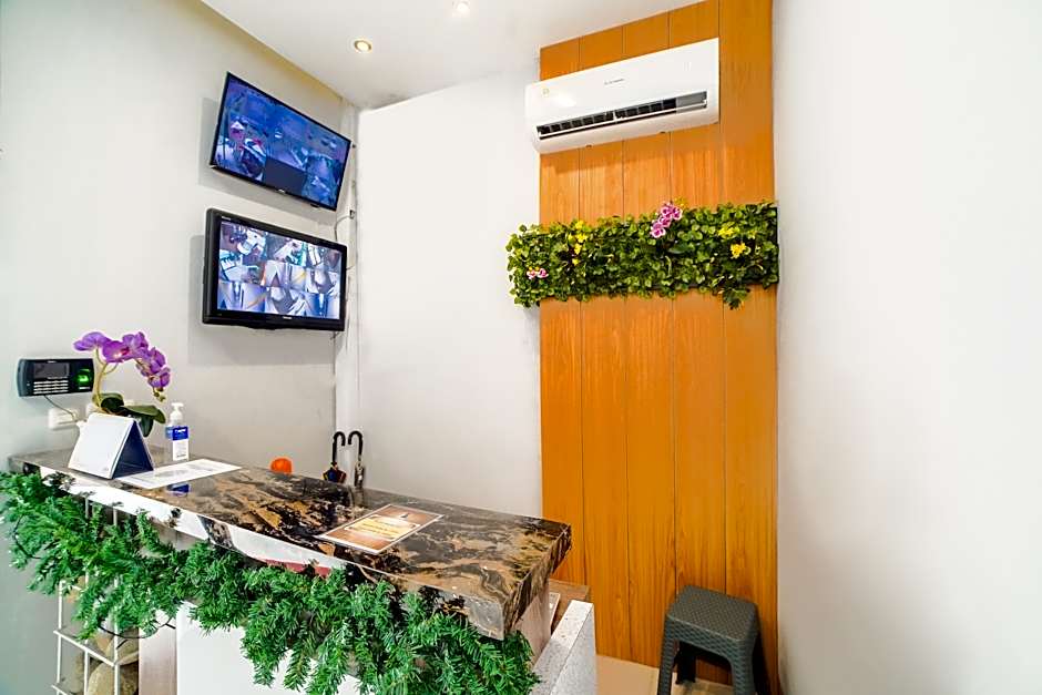 OYO 90874 Millenium Inn 2