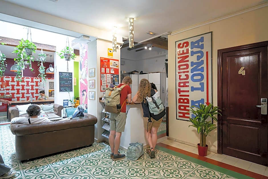 Home Youth Hostel by Feetup Hostels