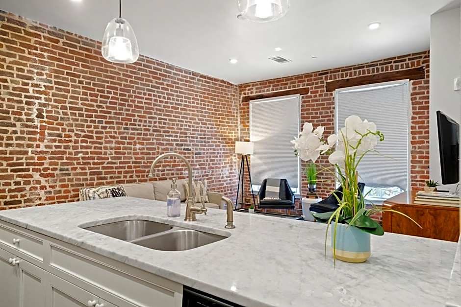 Charming Cbd 4br On Gravier Near Jazz & Dining
