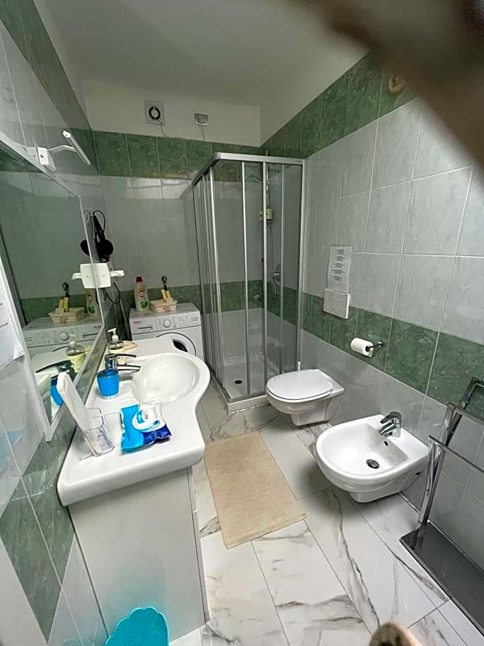 Hotel Diffuso Il Portichetto sulla collina a Vezio Perledo