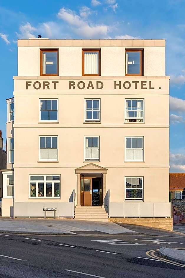 Fort Road Hotel