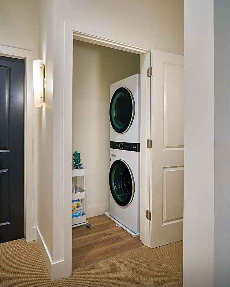 The Neighborhood Hotel New Buffalo