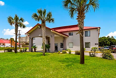 Red Roof Inn Crestview