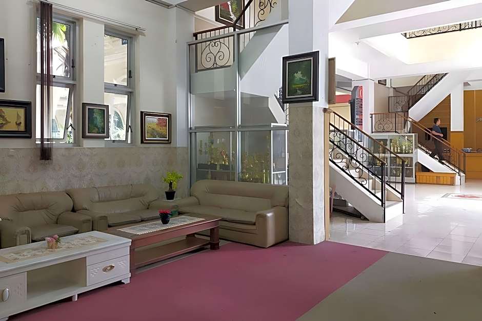 RedDoorz Syariah @ Klojen Malang