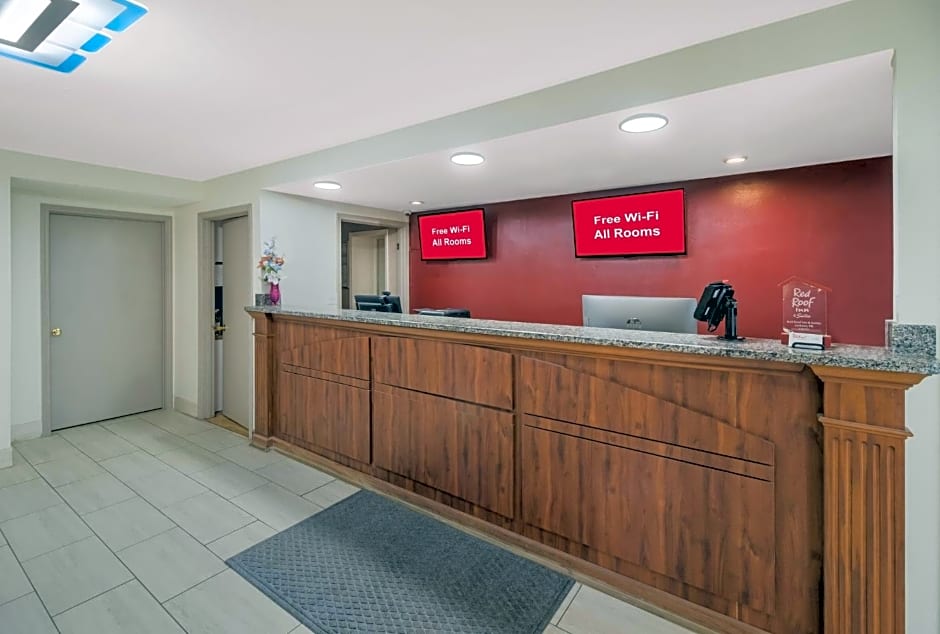 Red Roof Inn & Suites Jackson