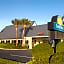 Days Inn by Wyndham Cocoa Beach Port Canaveral