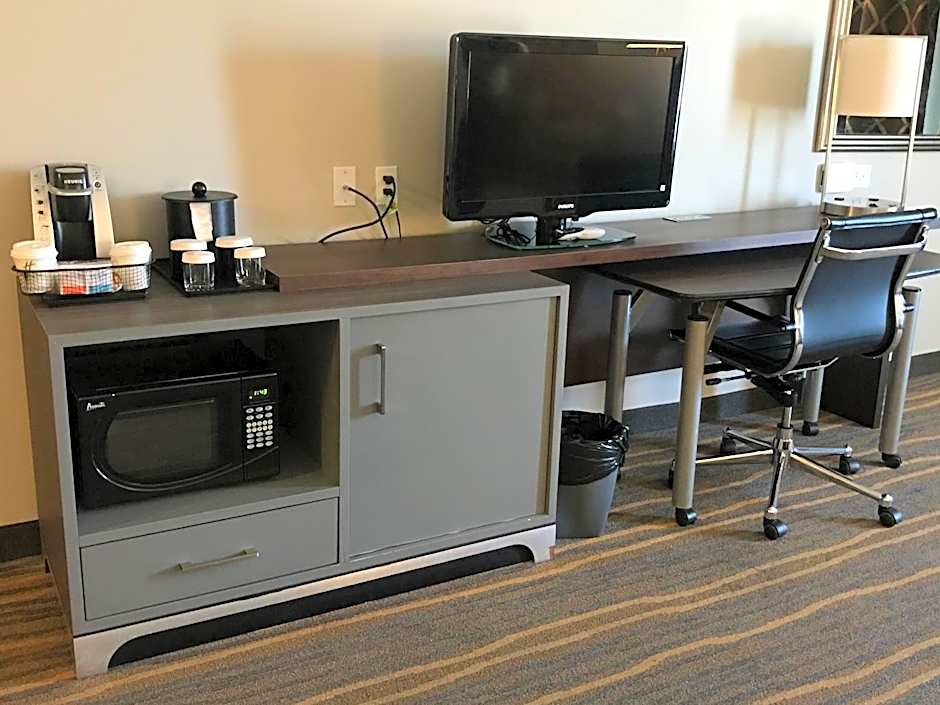 Holiday Inn & Suites Albuquerque-North I-25 By IHG