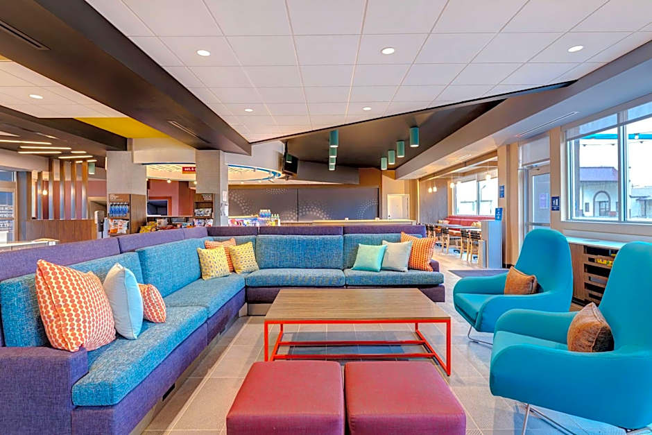 Tru by Hilton Grantville, PA