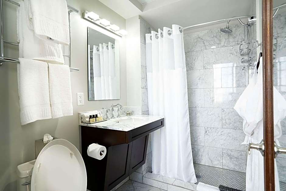 The Esquire Hotel Downtown Gastonia, Ascend Hotel Collection