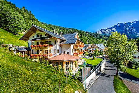 ALMHOF Alpin Apartments & Spa