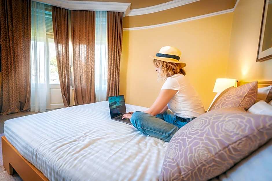 BRISTOL Hotel Opatija