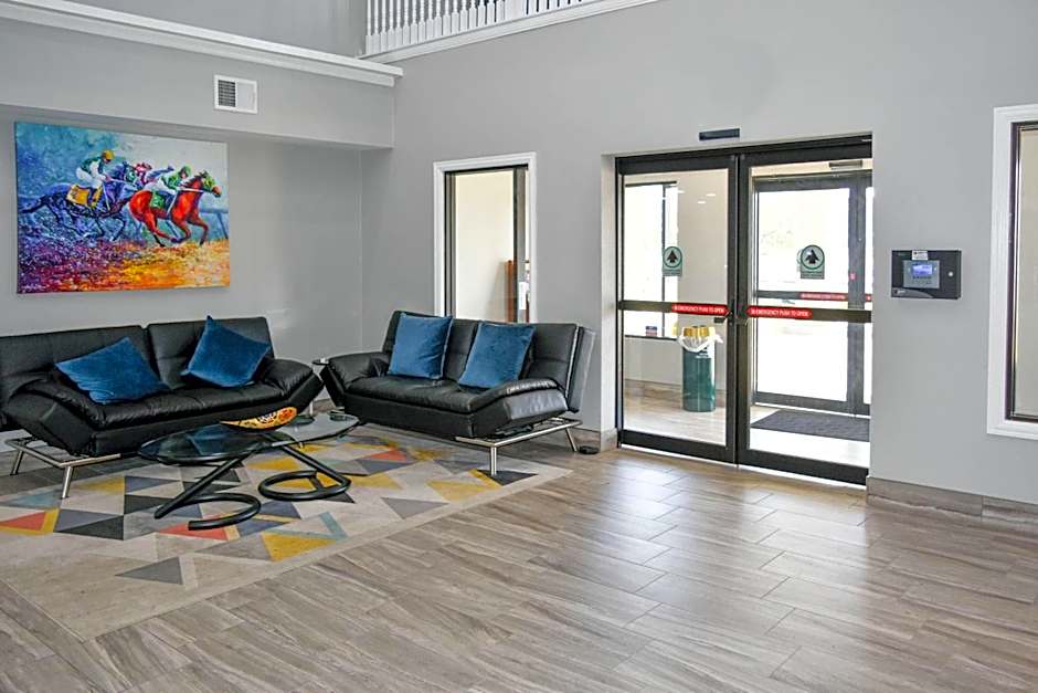 Quality Inn & Suites Brooks Louisville South