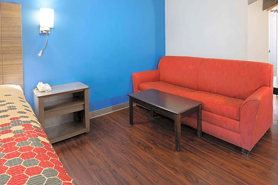 Baymont by Wyndham Bay City