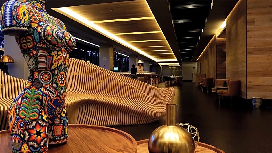 QUARTZ HOTEL & SPA