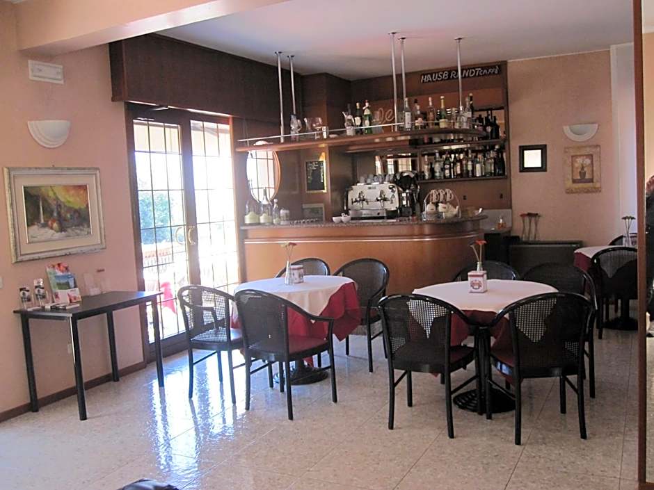 Hotel Benacus