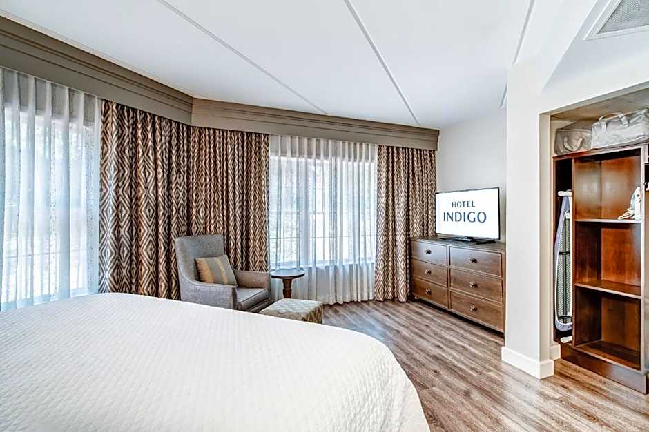 Hotel Indigo Atlanta-Vinings Ballpark Area by IHG