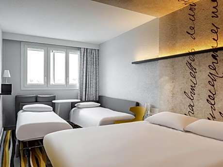 Quadruple Room with One Double Bed and Sofa Bed