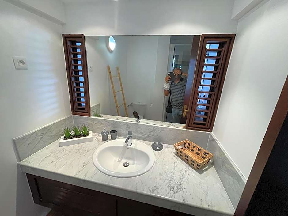 CLANES LOCATION Acerola