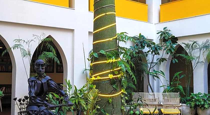 bloom Boutique I Signature Towers