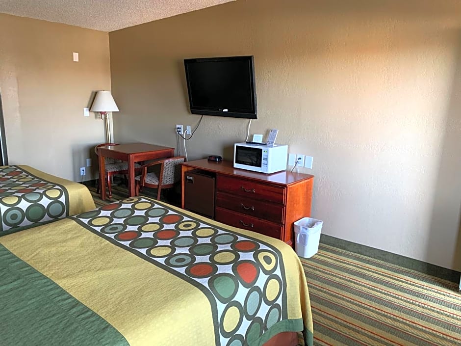 Super 8 by Wyndham Ridgecrest