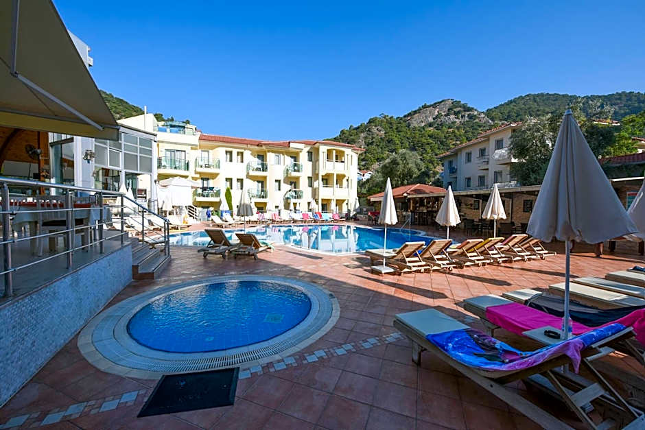 Belcehan Deluxe Hotel