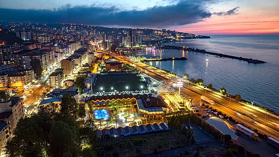 Green Palace Suite Hotel