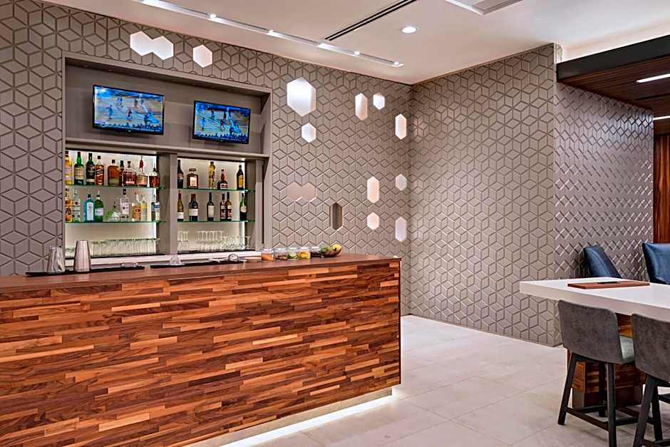 Courtyard by Marriott Houston Sugar Land/Lake Pointe