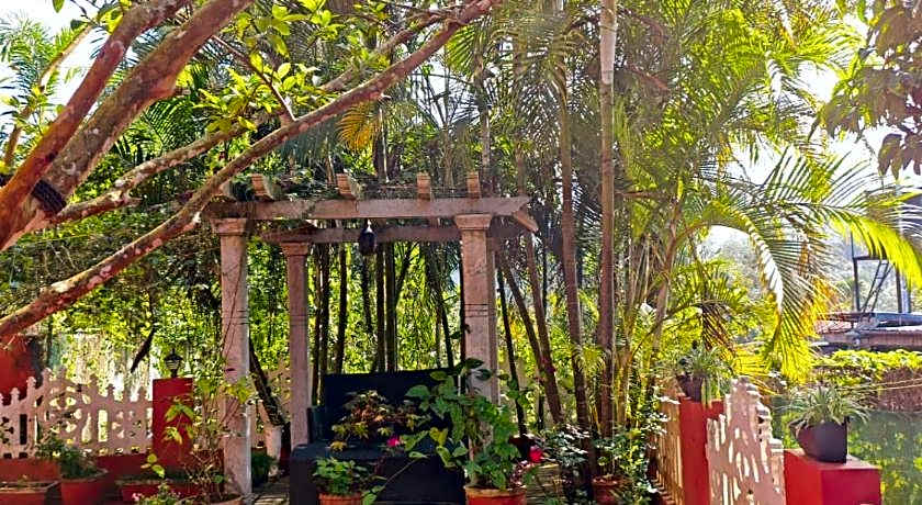 Girassol Service Villa