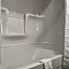 Knights Inn - Bracebridge, ON