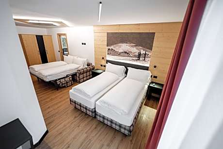 Large Double or Twin Room