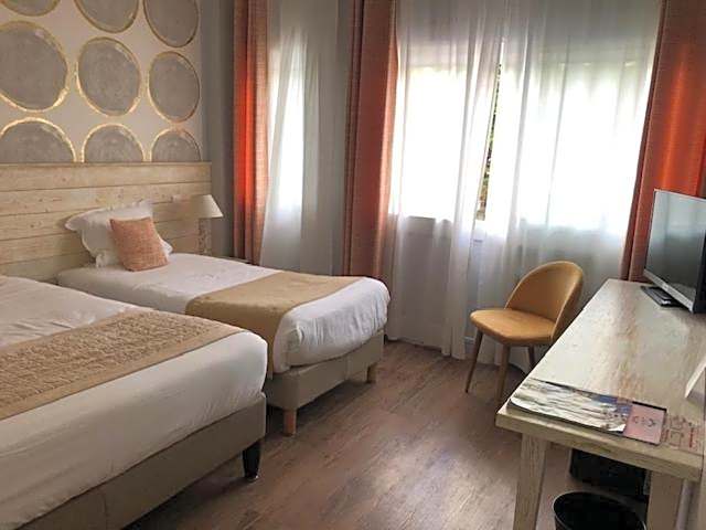 Family Golf Hotel