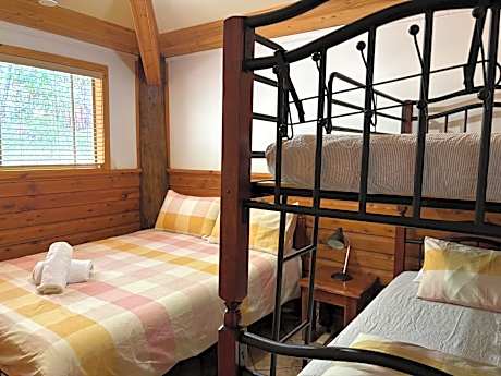 4 + 4 Bedroom Chalet