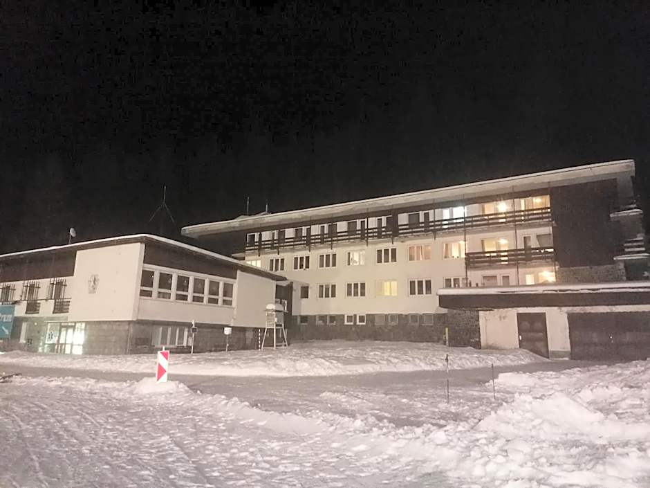 Chata - Dom Horskej služby Jasna