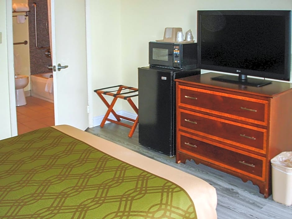 Econo Lodge Texarkana I-30
