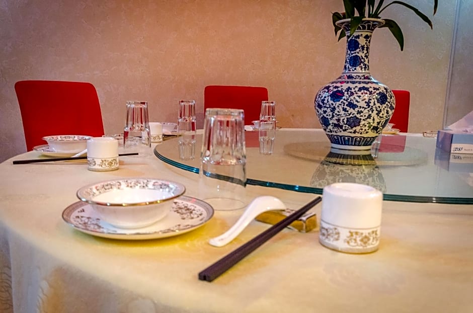 Nanjing Restaurant & Motel