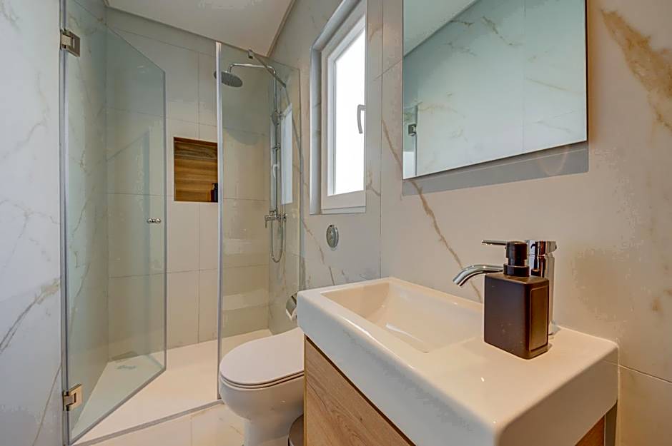 Mayfair by Premier Suites MT