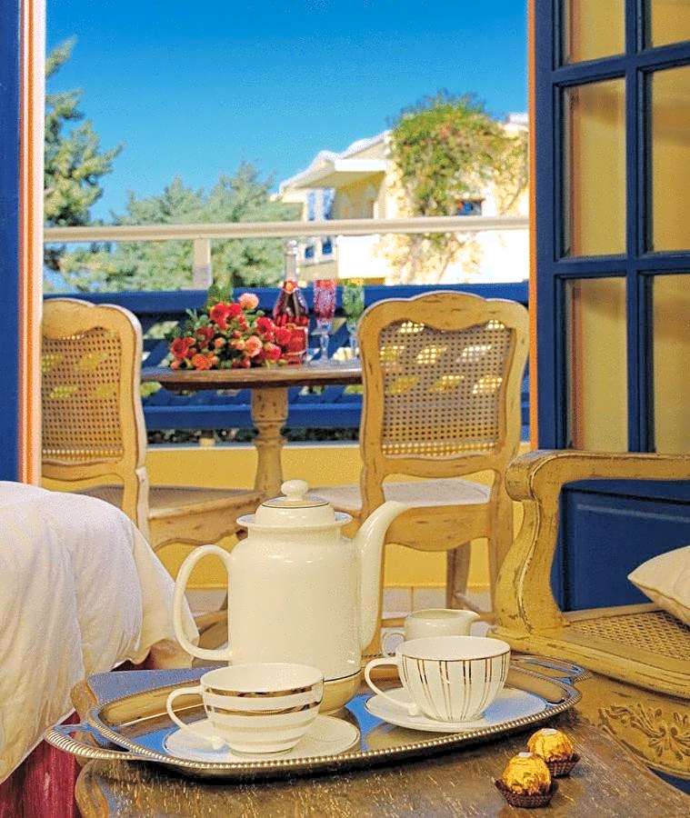 Parthenis Hotel & Suites