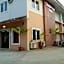 Downtown Royal Hotel GRA