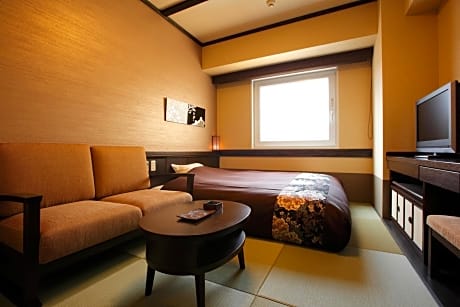Standard Double Room - 2 Nights Minimum - No Daily Room Cleaning