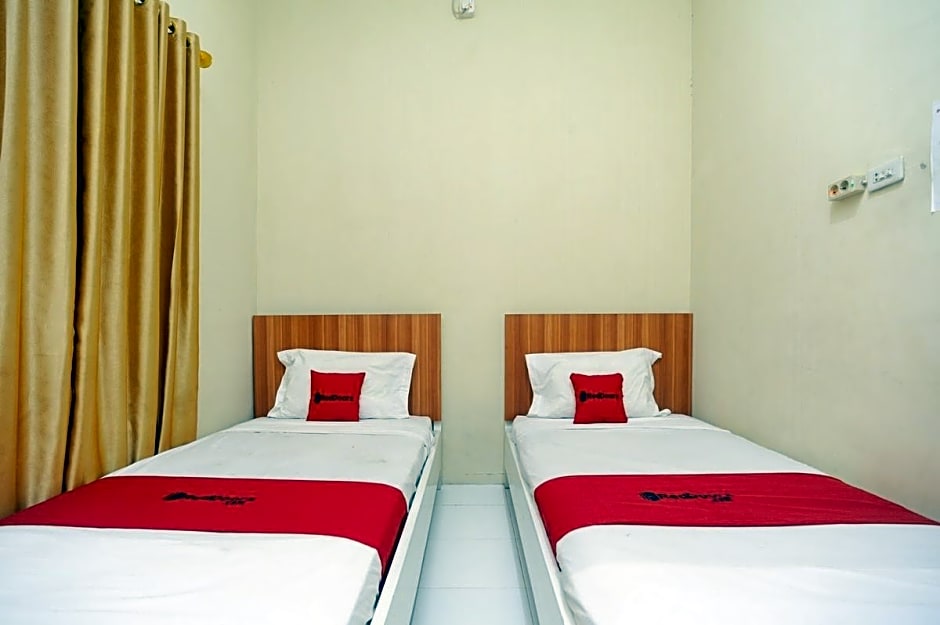 RedDoorz near Universitas Muhammadiyah Pringsewu