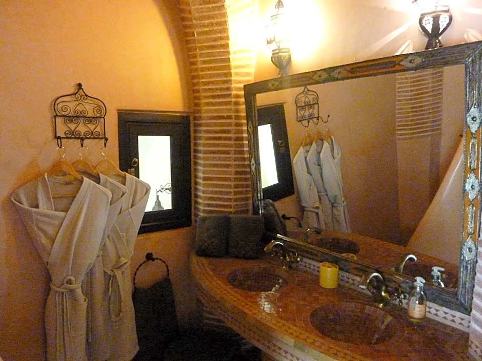 Riad Les Trois Palmiers El Bacha