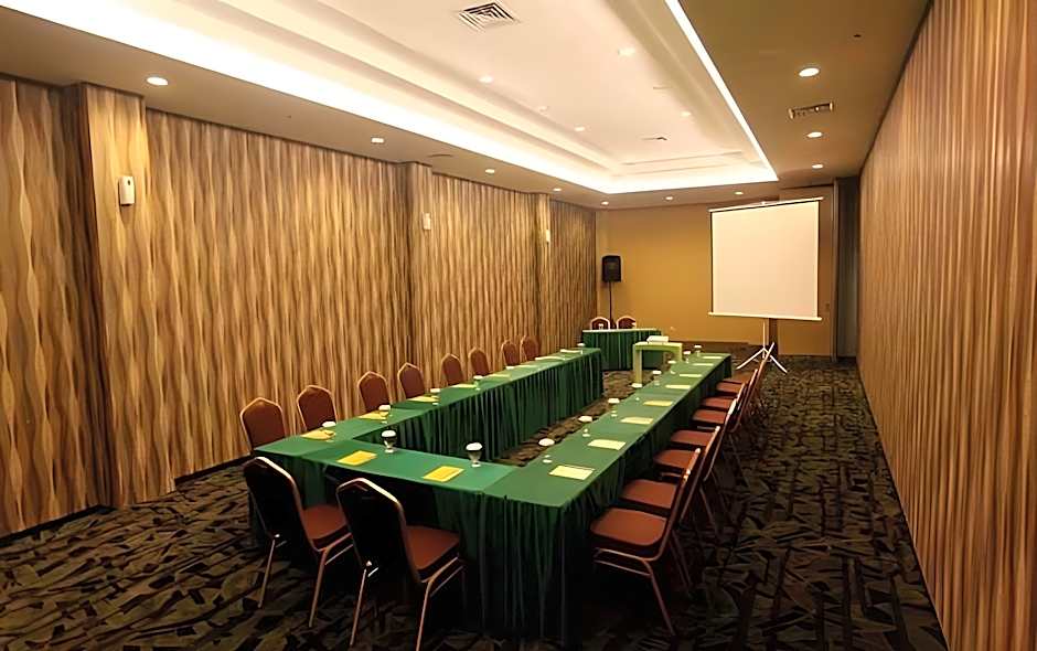 MaxOneHotels at Vivo Palembang