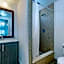 Main Beach River Retreat - Wasaga Beach 1 - Main Strip - 93 Mosley St