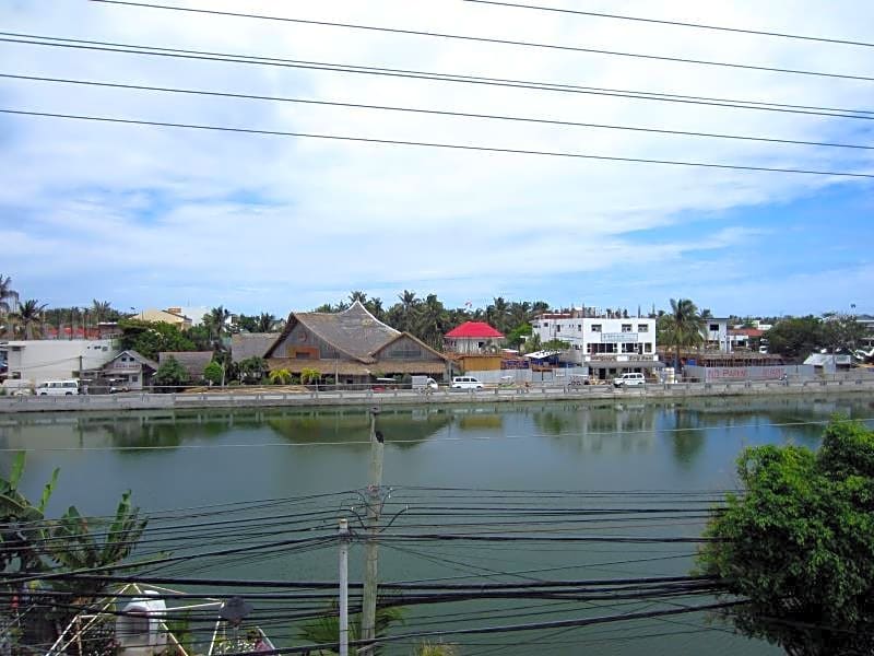 Shore Time Hotel Annex