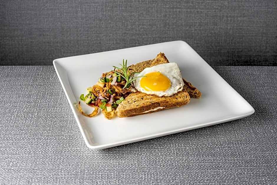 Aura Hotel Adults Only